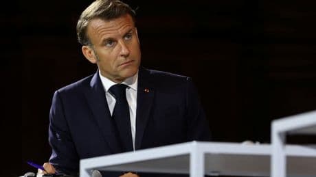 Fin de vie: Emmanuel Macron estime qu'il faut se poser la question du "moindre mal"