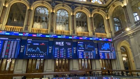 España inaugura las subastas de mayo mientras el mercado espera la decisión de tipos de la Fed