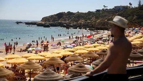 Foreign Office warns of strict new alcohol rules and fines in Portugal's Algarve