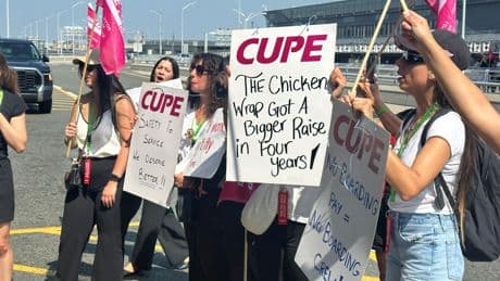 Air Canada passengers left scrambling as strikes keep flights grounded
