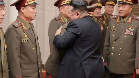 Nordkorea: Kim Jong-un lobt den Russland-Einsatz seiner Truppen