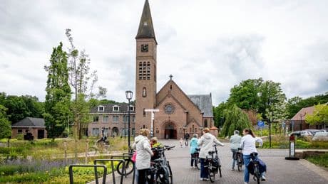 ‘Op wie moeten we nú weer stemmen?’ In deze zes plaatsen langs de A1 weten mensen het ook niet meer