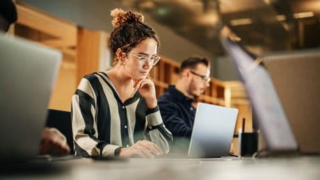 IW-Studie: Deutsche zu Mehrarbeit bereit, wenn Steuern und Abgaben sinken