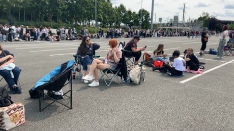 "Un moment convivial": pour les quatre dates d'Indochine à Douai, les fans campent devant la salle