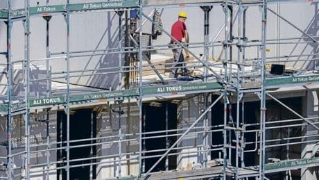 Tariftreue und Schwarzarbeit | Für etwas mehr Tarifbindung