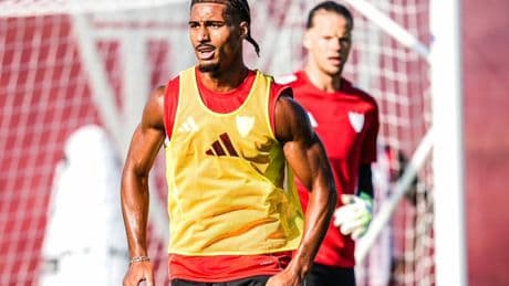 Último entrenamiento del Sevilla antes de medirse al Sunderland