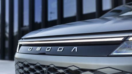 Omoda 9 SHS: el nuevo buque insignia de Chery con más de 1.100 kilómetros de autonomía que ataca a las marcas prémium
