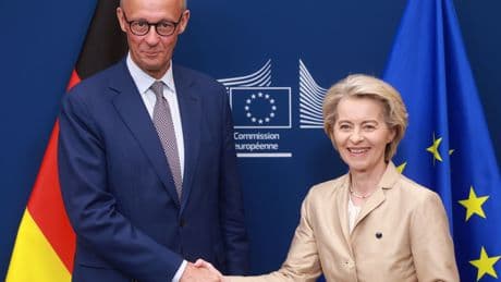 Von der Leyen se reunirá con Trump "cuando haya un paquete que discutir"