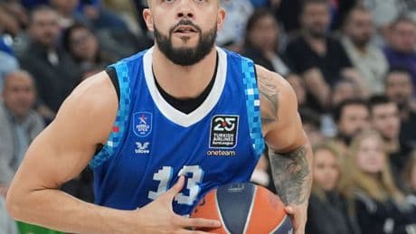 A.Efes'te ayrılık resmen açıklandı!