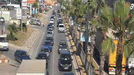 24 saatte ilçeye 50 bin araç geldi; trafik durdu!