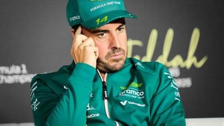 Alonso da el visto bueno al fichaje de Verstappen: "Tenemos futuro"