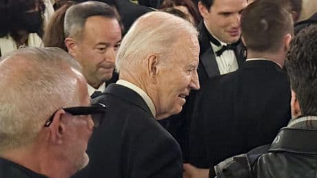Biden reaparece y carga contra Trump por sus recortes: “En menos de 100 días ya ha hecho mucho daño”