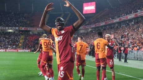 Osimhen'den transfer ve rekor sözleri: Bu büyük kulübün tarihine geçmek büyük gurur