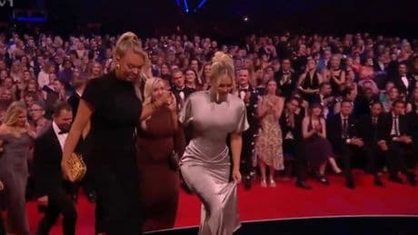 Molly-Mae suffers awkward wardrobe mishap as she collects NTA for documentary