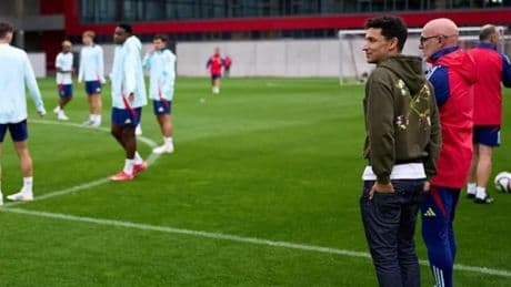 Jesús Navas y Pepe portarán el trofeo esta noche en Múnich
