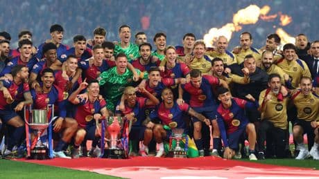 Un Barça campeón se despide de Montjuïc y pone el colofón a cuatro días de fiesta