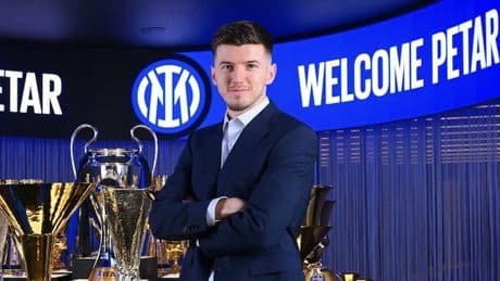 <p>L'Inter annuncia Sucic ma ai tifosi non interessa: &quot;Vogliamo Mourinho&quot;, &quot;riprendete Mancini&quot;</p>