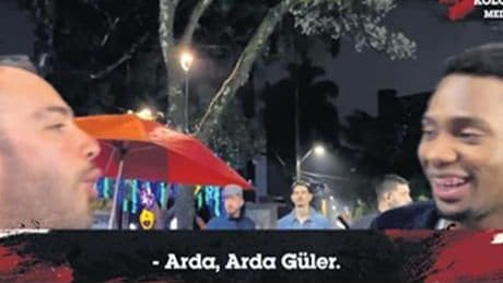 Kolombiyalı gençler Türk futbolculara selam gönderdi