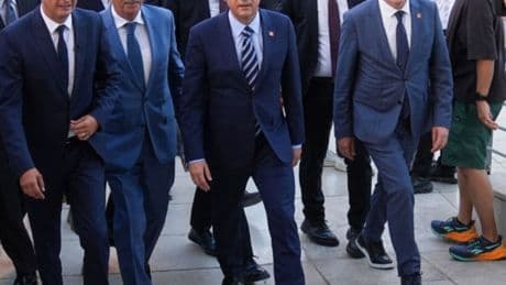Özgür Özel'den dayanışma mesajı