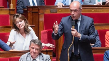 Proportionnelle : la droite dégaine des projections destructrices pour le bloc central