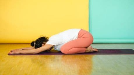 So schaffen Sie es, jeden Tag Yoga zu üben – Anleitung in 4 Schritten