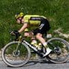 LIVE Giro d’Italia | Bart Lemmen gaat met ruime kopgroep slotfase in, pakt een vluchter de zege?