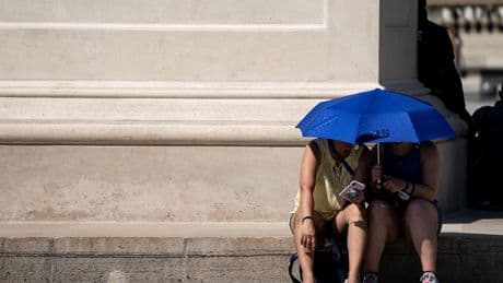 Canicule : quatre départements encore en vigilance rouge, 55 en alerte orange