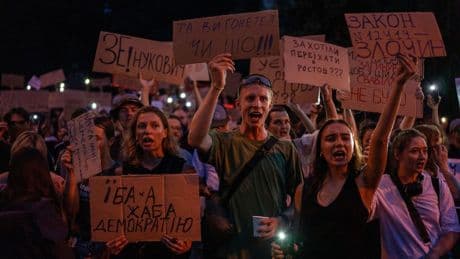 Proteste gegen Gesetz: Ukraine beschränkt Unabhängigkeit von Korruptionsermittlern