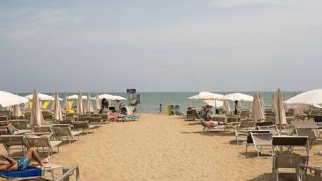 Altro che Meloni "ammazza vacanze":