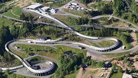 Einmalig in Deutschland - Bobbahn wird zur Wasserrutsche