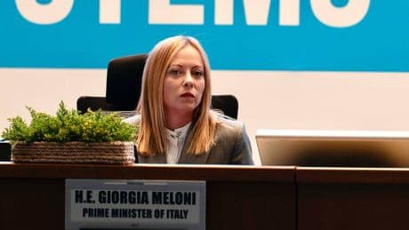 La sinistra sbaglia donna