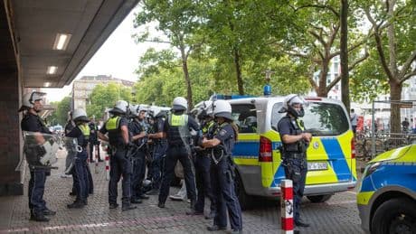 Polizei: Festnahmen nach Massenschlägerei am Hauptbahnhof Düsseldorf