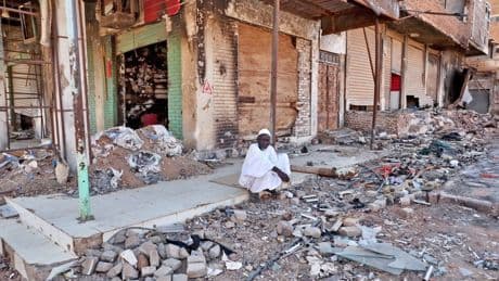 Hôpitaux ciblés, privation de nourriture, violences sexuelles… « De bonnes raisons de penser que des crimes de guerre continuent à être commis au Darfour », selon la CPI