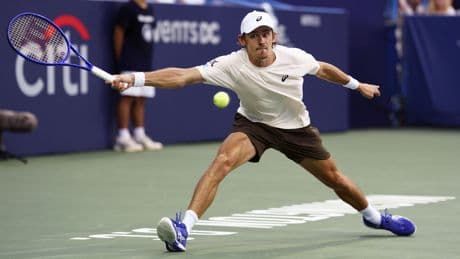 De Miñaur firma un punto imposible y Toronto enloquece