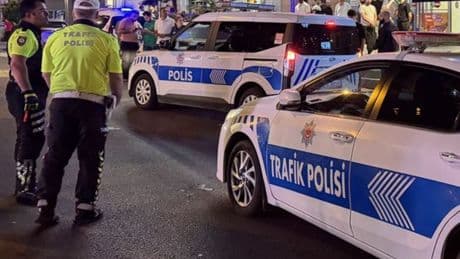 İlaçlama yapılan AVM'de zehirlenme şüphesi