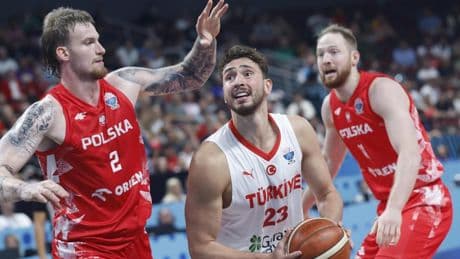 Sengun hace historia con el sexto triple-doble de la historia en el Eurobasket