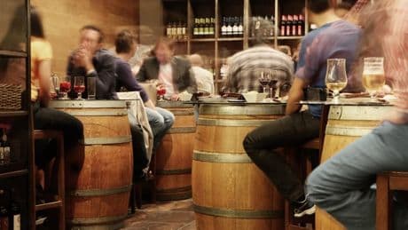15% des Français ne boivent plus une goutte: le recul des achats de whiskys, pastis et autre cognacs inquiète le secteur