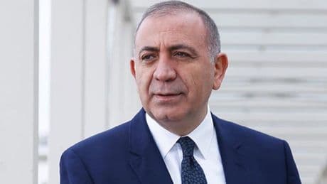 Gürsel Tekin'den kayyum heyetinin ayrılıklarına ilk tepki: 'Bir kişi bile yeter, görevimizin başındayız'