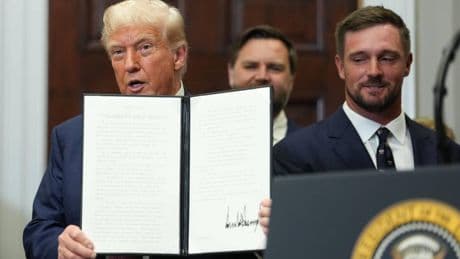 Il giorno dei dazi di Trump. "Aspettiamo i ritardatari"