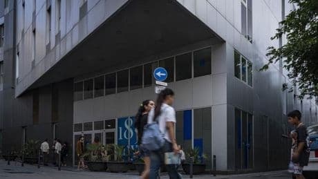 Un profesor del Conservatori del Liceu, acusado de tocamientos a una alumna: "Es muy baboso y muy tocón"