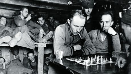 Schach-Offensive unter Hitler: Wie die Nazis sich am Brett ins Matt setzten