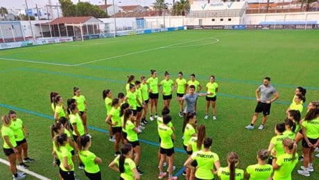 Las árbitras de Primera División empiezan el seminario de pretemporada