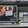 Polizeikritische Adbusting-Aktion in Berlin: Student bleibt gegen Geldauflage straffrei