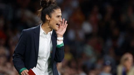 España avanza a cuartos con dos asignaturas pendientes: mejorar en las transiciones rápidas y en el balón parado