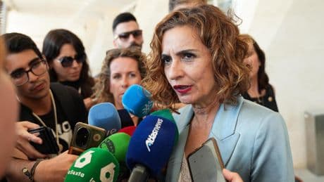 Montero reniega de Cerdán tras ir a prisión: "Es un asunto de una persona que no tiene que ver con el PSOE"