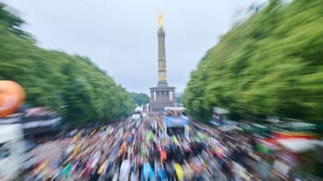 Substanzen müssen noch untersucht werden - 13 Menschen nach „Rave The Planet“ in Lebensgefahr
