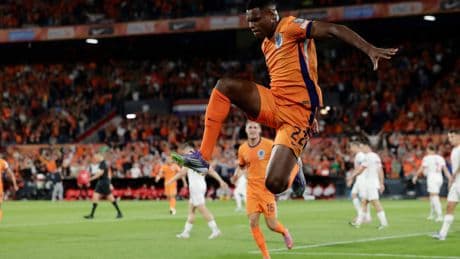 Productieve Denzel Dumfries nadert Ronald Koeman: ’Een mooie uitdaging’