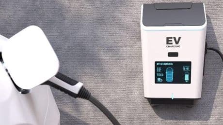 Auto elettriche, l’Italia resta indietro: l’80% dei condomini non ha sistemi di ricarica