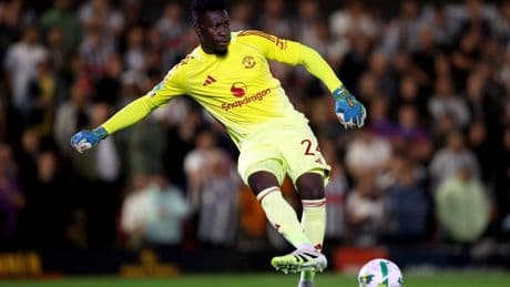 Foot:  Manchester United prête Onana à Trabzonspor