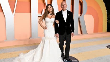 „Sechs Engel für Jeff“ - Heute schießt Bezos seine Frau ins All